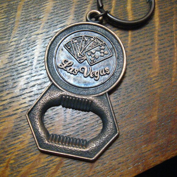 Las Vegas Nevada USA Beer Bottle Opener Vintage Keyring - Picture 2 of 4